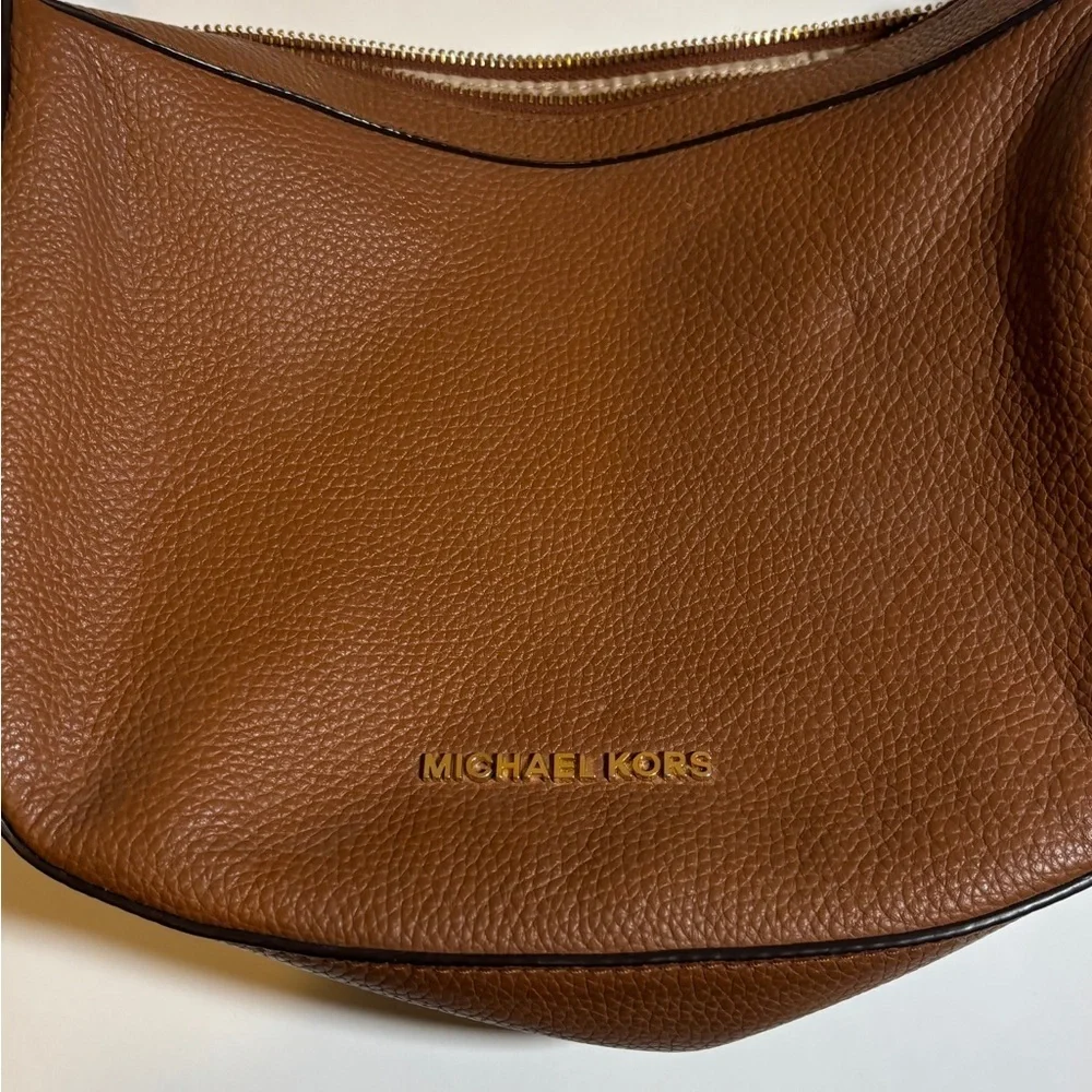 Michael Kors Lupita Bag Crossbody Preppy Academia Classicoutfit Gorpcore Classic